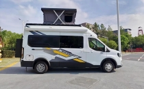 B型车内2会客区+2休息区，还是四驱，趣蜂福特T8-B930PLUS房车
