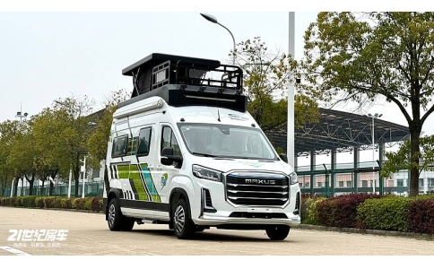 35度电+1000km续航！凯岳林溪V3 PRO揽月L混动B型房车，标配即高配