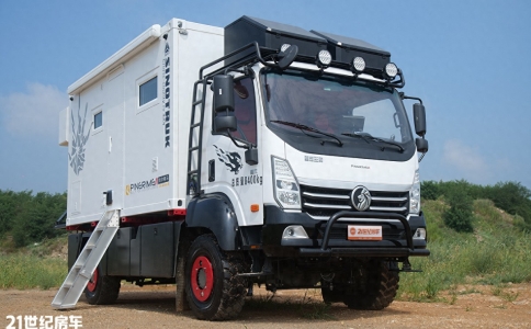 佰尔叡马重汽王牌800牛4&times;4越野房车｜能闯无人区，也能安家看世界