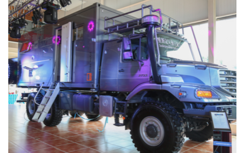 奔驰“赛托斯”越野房车亮相北京