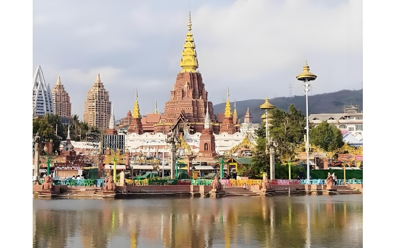 为什么说冬天去云南西双版纳，夏天去云南昆明最舒服？