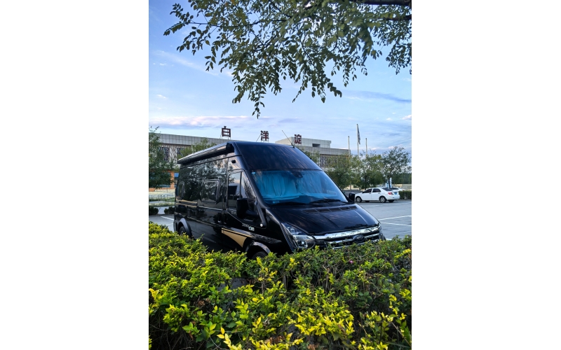 实测：福特新世代加长轴超高顶B型房车满载情况下百公里油耗9.37升 油耗比较低