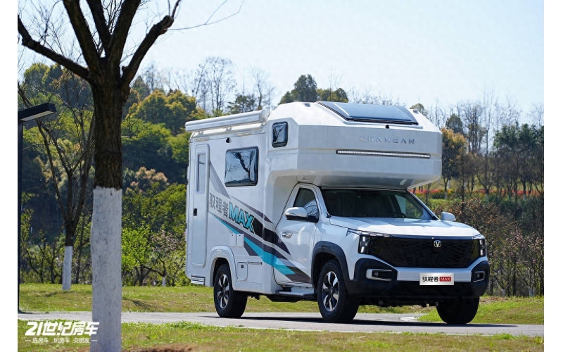 长安峰景&middot;驭程者MAX震撼上市！&ldquo;真6卧6座&rdquo;新能源长安原厂房车