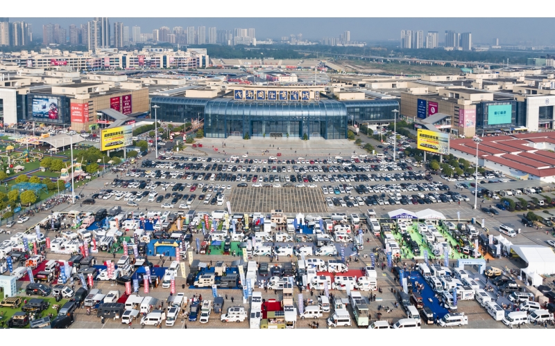 5月15-17成都房车展：怎么选房车？如何聊价格？今天给大家说明白