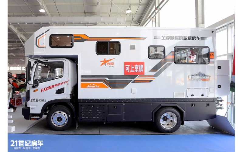 30 多万家用全能房车！凯雷德曼东风华神启程Pro,长途自驾太省心