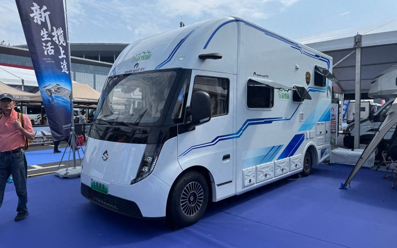 七狼行途悦旅房车&mdash;国内首款原生电动房车滑板底盘，跨时代而来